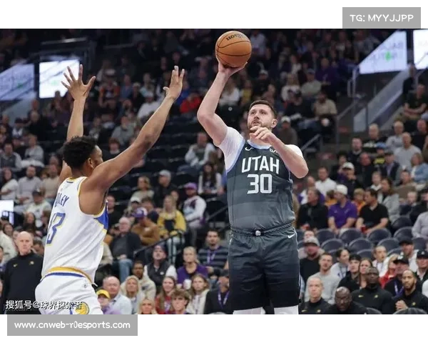 爵士121-93大胜国王，马尔卡宁27+11带队结束连败